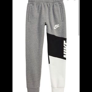 Nike grey sweatpants
